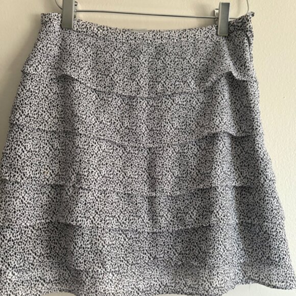 H&M Tiered Ruffle Mini Skirt, Size 2, Black & White Dot Print - Picture 1 of 4